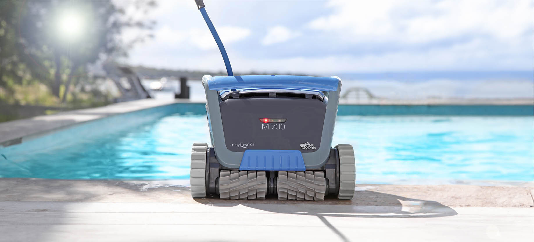 Maytronics Dolphin M700 Robot Pool Cleaner