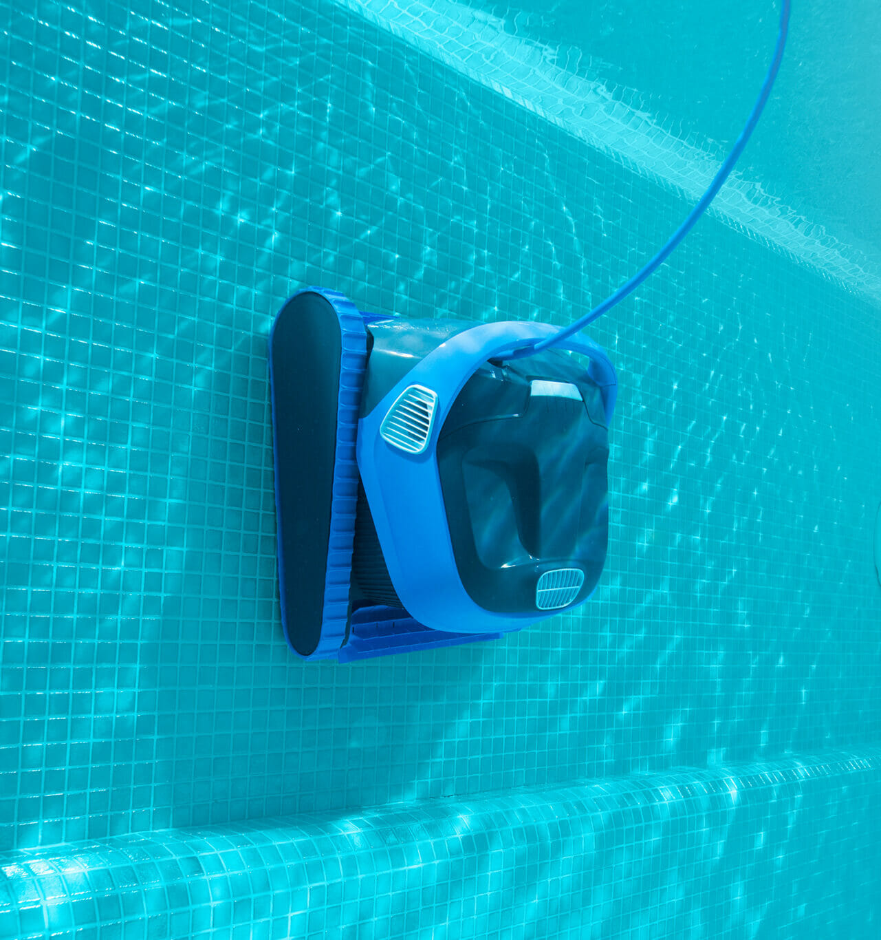 Maytronics MyDolphin Dolphin S 400 Robotic Pool Cleaner
